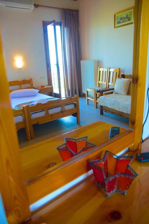 Stavroula Rooms Makrirrakhi Ngoại thất bức ảnh